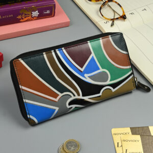 Portfel damski w typie piórnika ze zdobioną fakturą, skóra naturalna