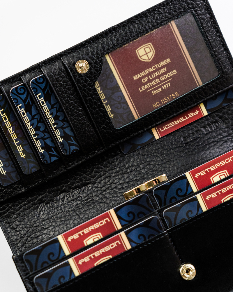 Elegancki portfel damski z wężowym wzorem - Peterson - obrazek 7