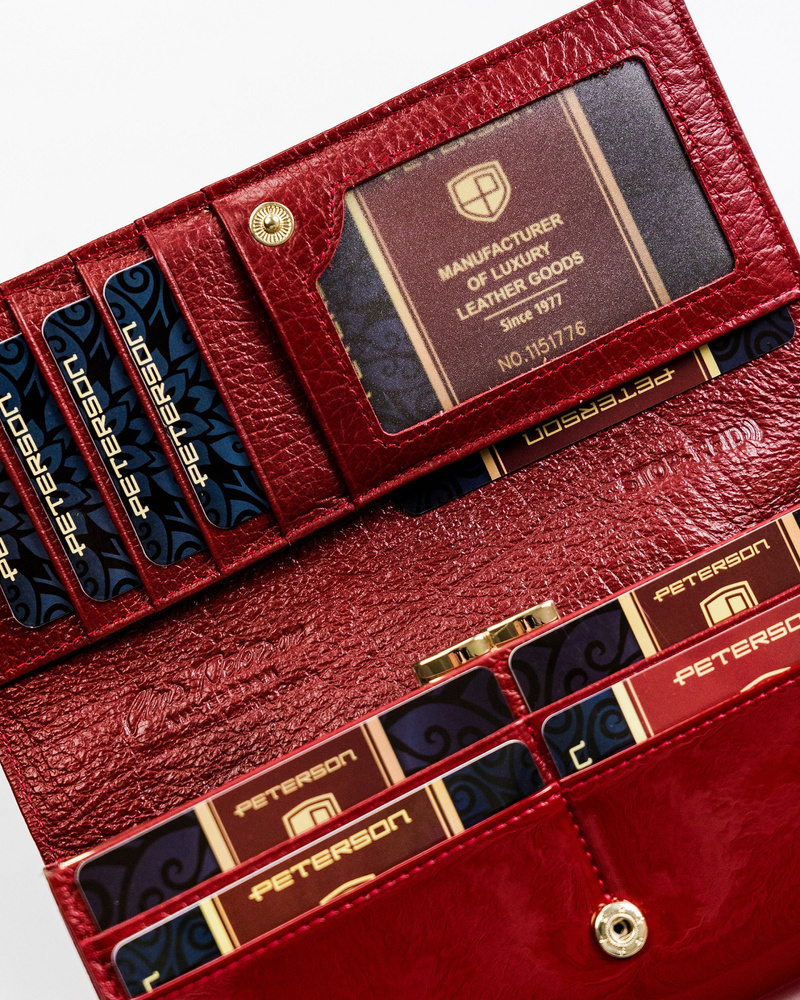 Elegancki portfel damski z wężowym wzorem - Peterson - obrazek 6