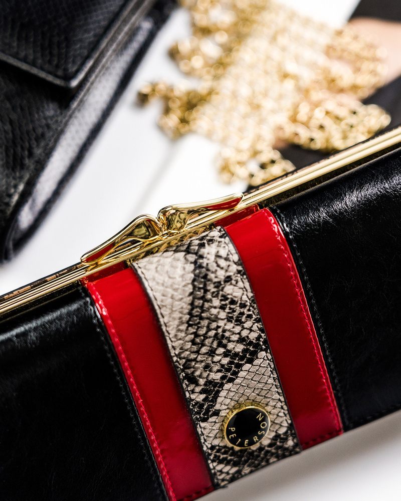 Elegancki portfel z modnym, wężowym wzorem - Peterson - obrazek 4