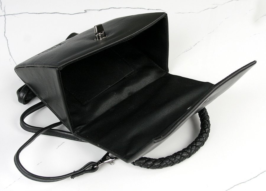 Rustykalna, trójkątna listonoszka damska ze skóry naturalnej - Always Wild - obrazek 3