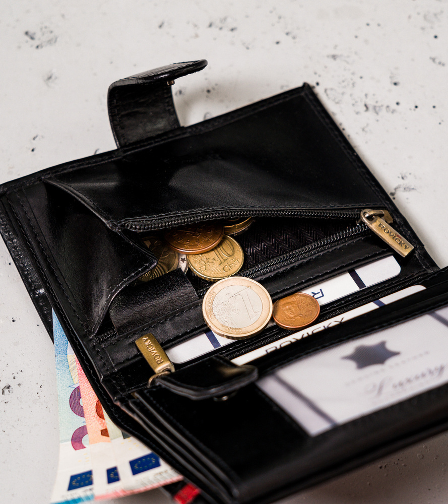 Elegancki portfel męski z wysokojakościowej skóry naturalnej — Rovicky - obrazek 12