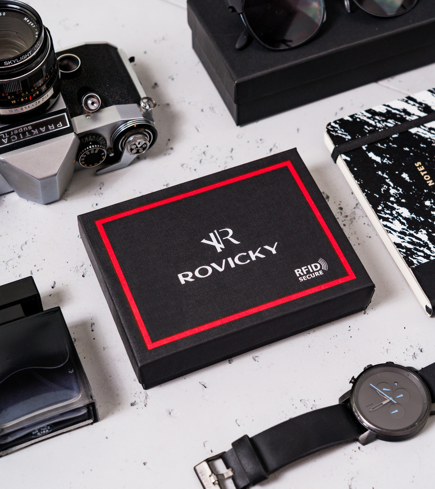 Stylowy portfel męski z bydlęcej skóry naturalnej — Rovicky - obrazek 13