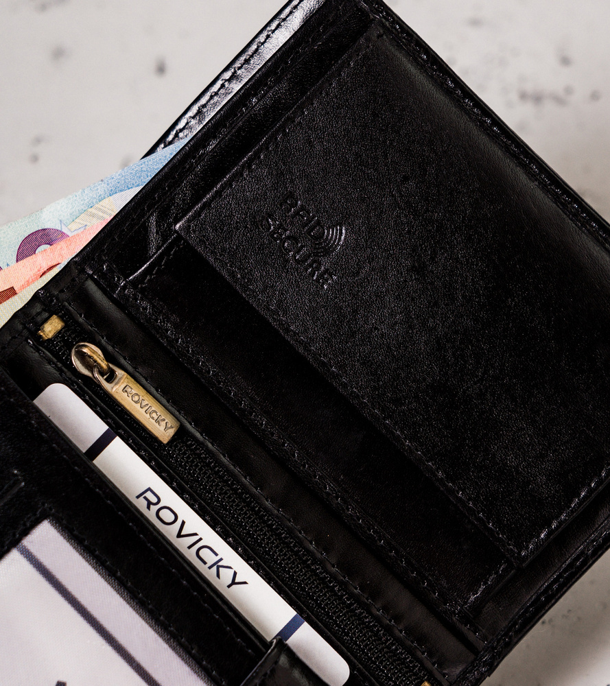 Stylowy portfel męski z bydlęcej skóry naturalnej — Rovicky - obrazek 7