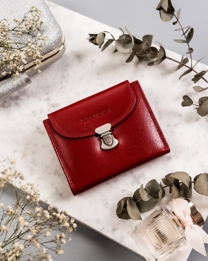 Skórzany portfel damski z ozdobnym zapięciem - Rovicky - obrazek 2