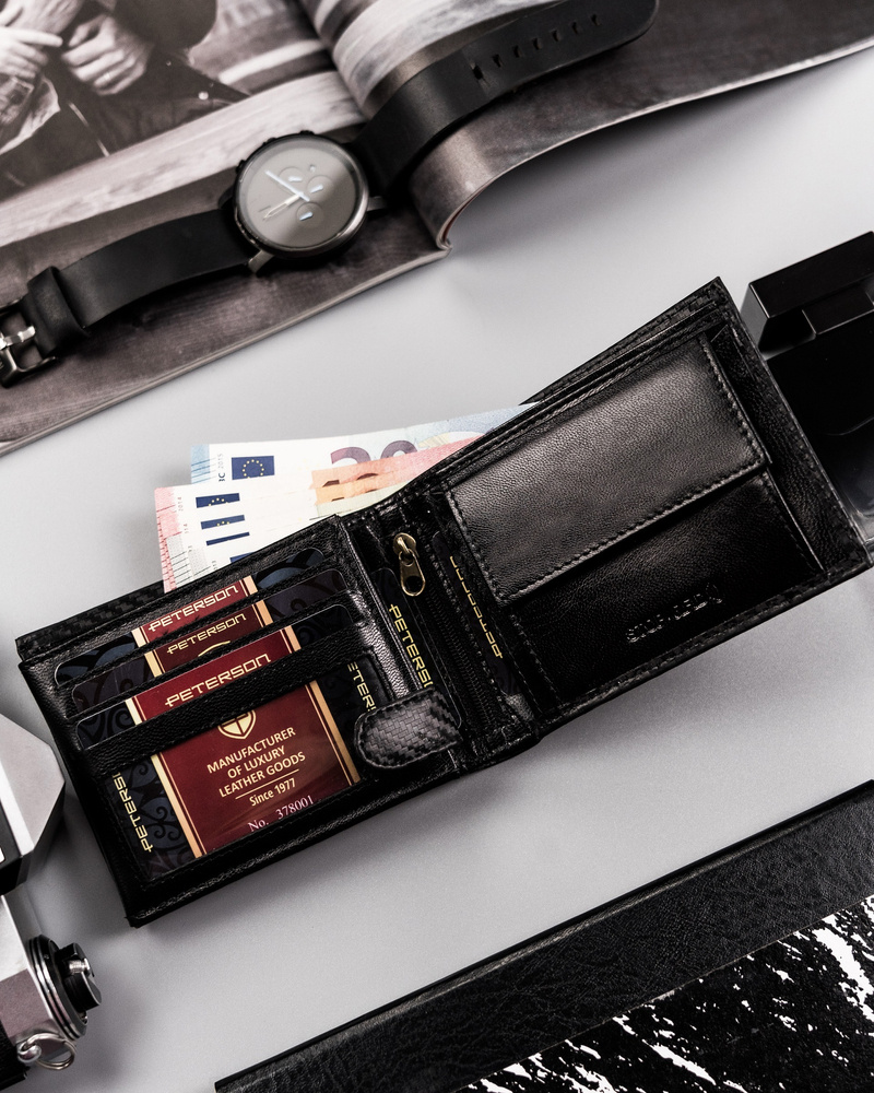 Poziomy, skórzany portfel męski CARBON - Peterson - obrazek 3