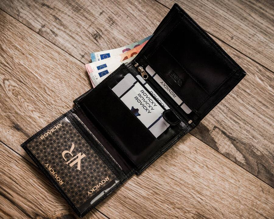 Klasyczny portfel męski na karty - Rovicky - obrazek 6