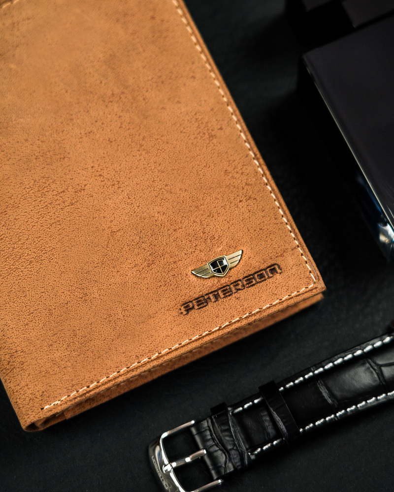 Skórzany portfel męski na karty - Peterson - obrazek 3