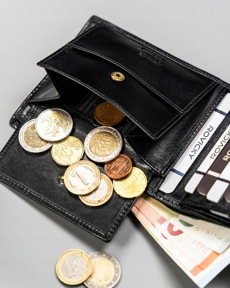 Elegancki, skórzany portfel męski - Rovicky - obrazek 10