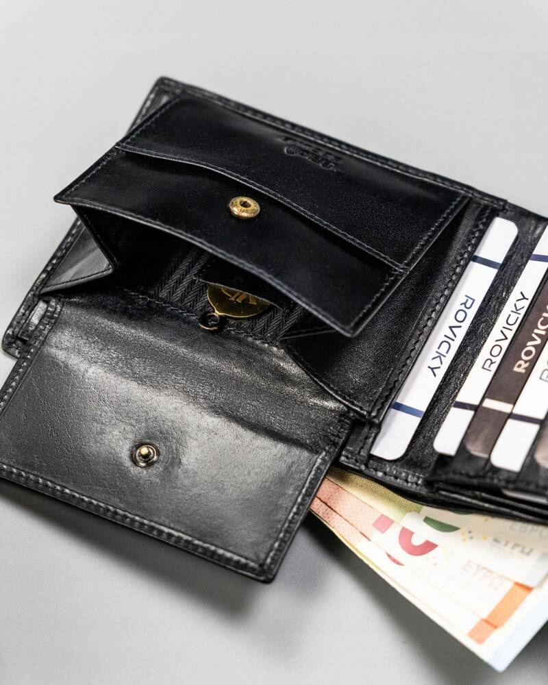 Elegancki, skórzany portfel męski - Rovicky - obrazek 9
