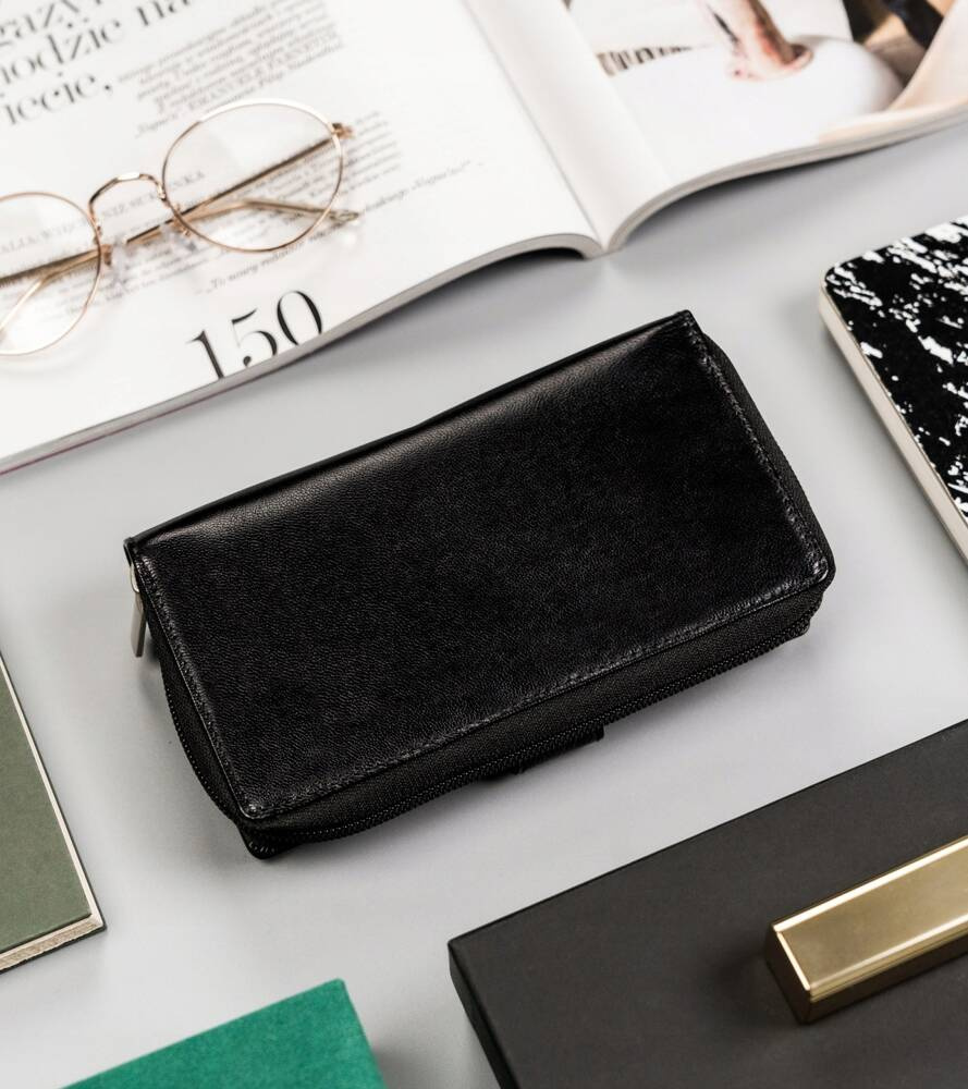 Pionowy portfel damski ze skóry naturalnej - Peterson - obrazek 4