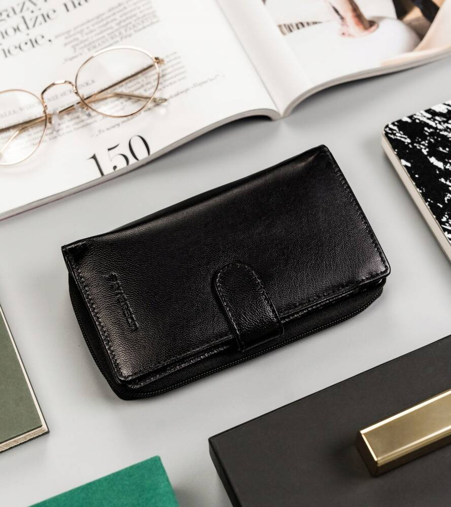 Pionowy portfel damski ze skóry naturalnej - Peterson - obrazek 2