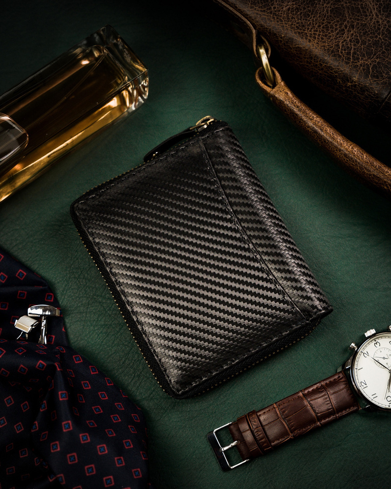 Kompaktowy portfel męski na suwak carbon - Peterson - obrazek 4