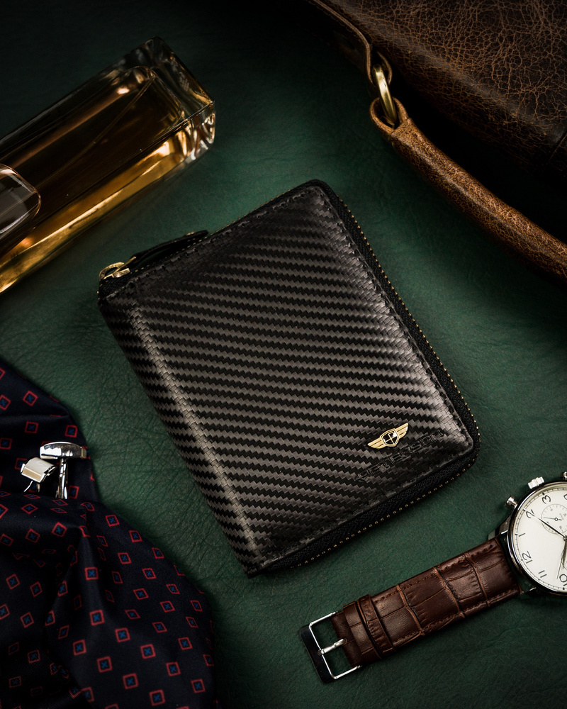 Kompaktowy portfel męski na suwak carbon - Peterson - obrazek 2