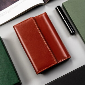 Skórzany, średni portfel damski na zatrzask - Peterson