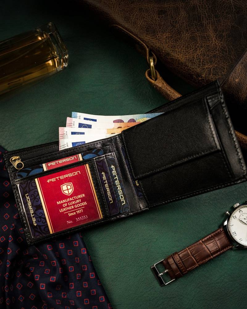Skórzany portfel męski bez zapięcia zewnętrznego - Peterson - obrazek 7