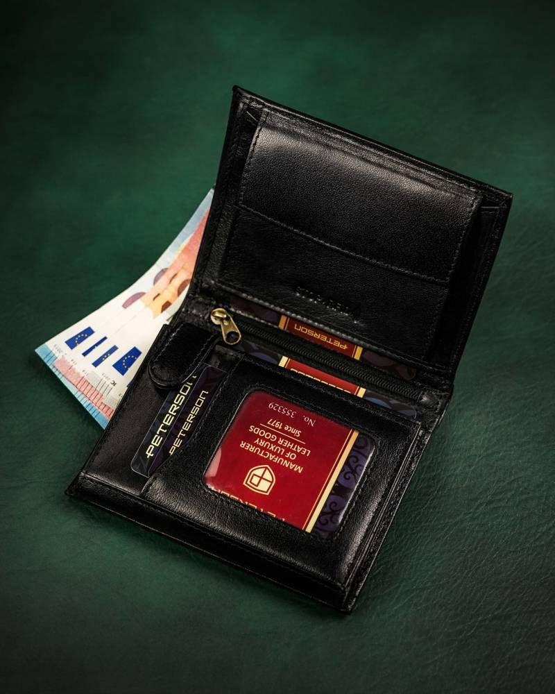 Duży, skórzany portfel męski bez zapięcia - Peterson - obrazek 5