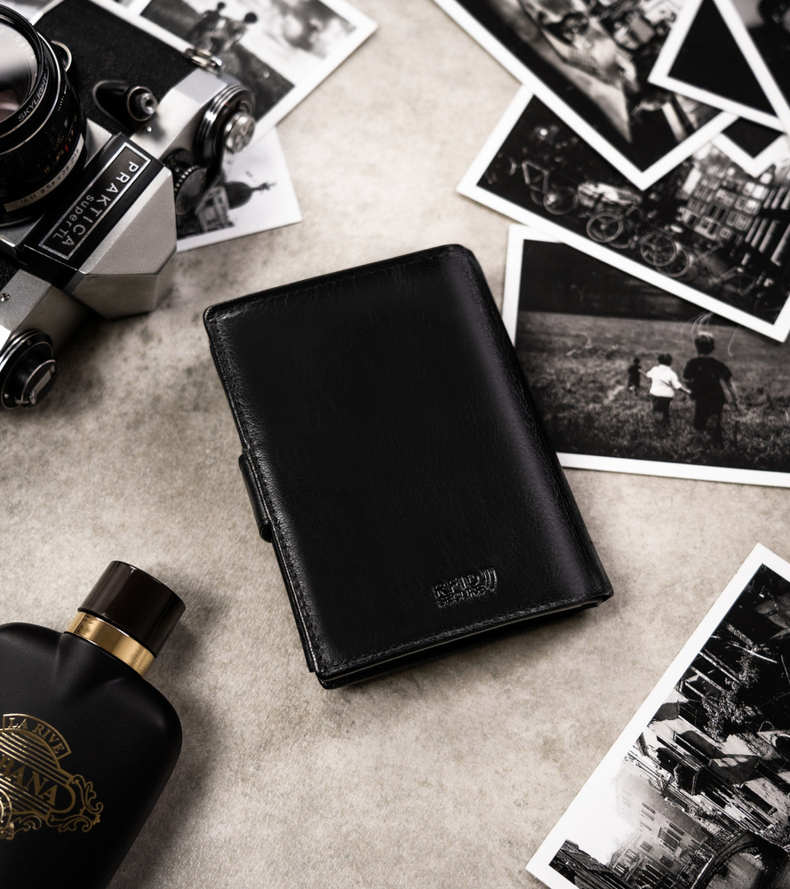 Zestaw prezentowy: elegancki, skórzany portfel męski i brelok - Peterson - obrazek 2