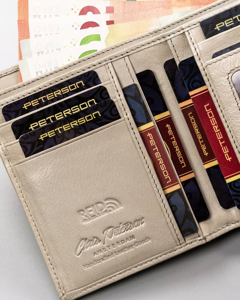 Skórzany portfel damski na zatrzask i zamek - Peterson - obrazek 7