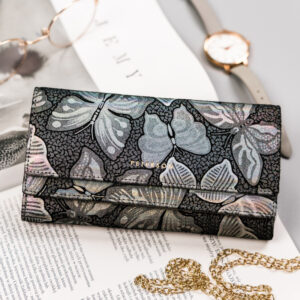 Duży, skórzany portfel damski na zatrzask i bigiel - Peterson