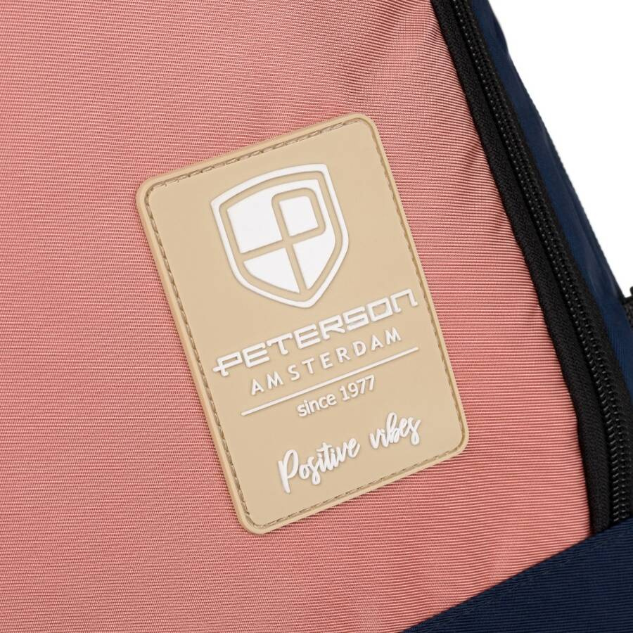 Pojemny, podróżny plecak kabinowy z portem USB - Peterson - obrazek 6