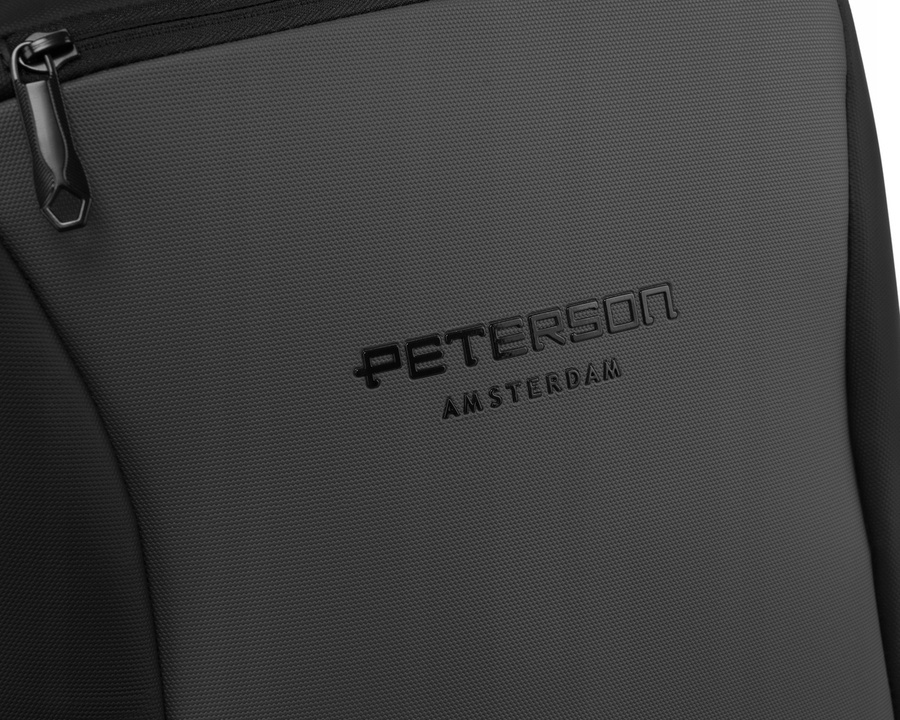 Duży, pojemny plecak z portem USB i miejscem na laptopa - Peterson - obrazek 4