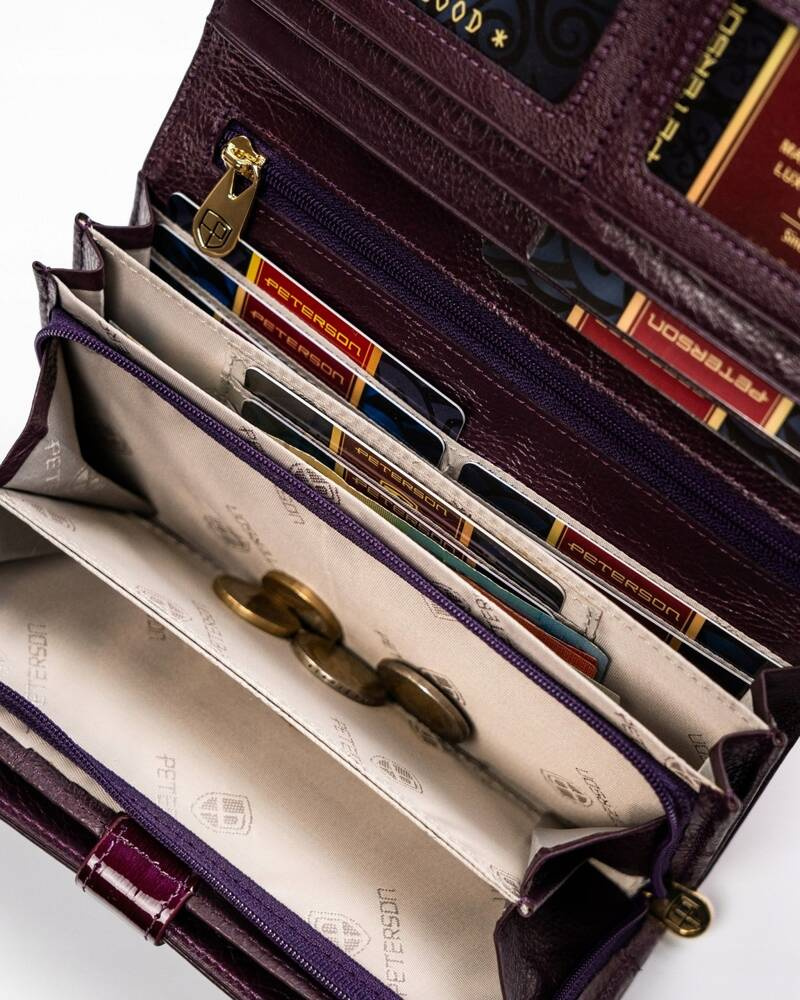 Skórzany, lakierowany portfel damski z miejscem na długopis - Peterson - obrazek 11