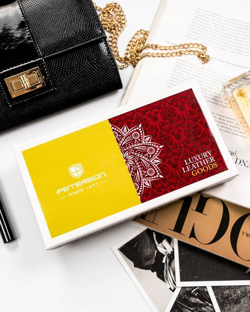 Skórzany, lakierowany portfel damski z miejscem na długopis - Peterson - obrazek 12