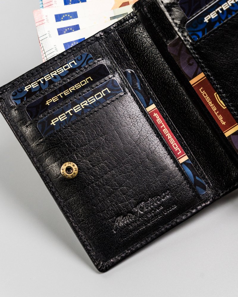 Skórzany portfel damski średnich rozmiarów - Peterson - obrazek 7