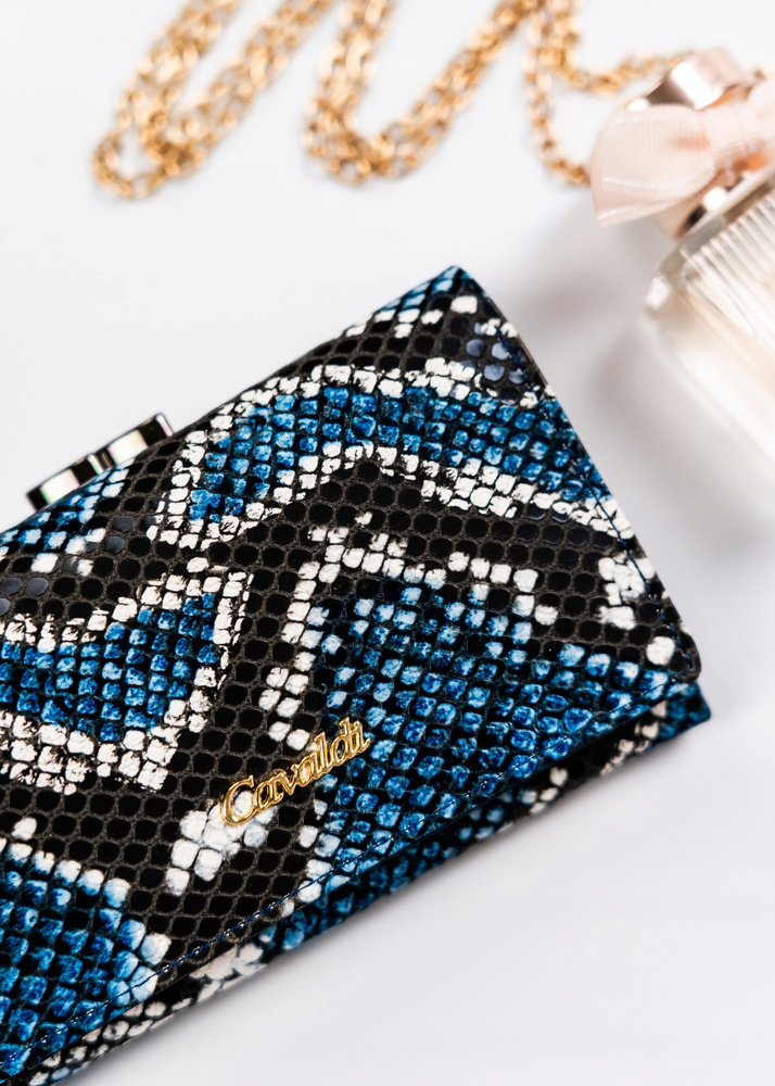 Portfel damski ze skóry naturalnej i ekologicznej o fakturze imitującej skórę węża - 4U Cavaldi - obrazek 3
