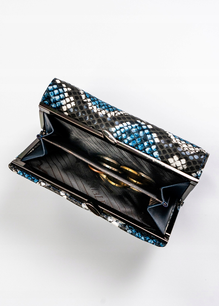 Portfel damski ze skóry naturalnej i ekologicznej o fakturze imitującej skórę węża - 4U Cavaldi - obrazek 9