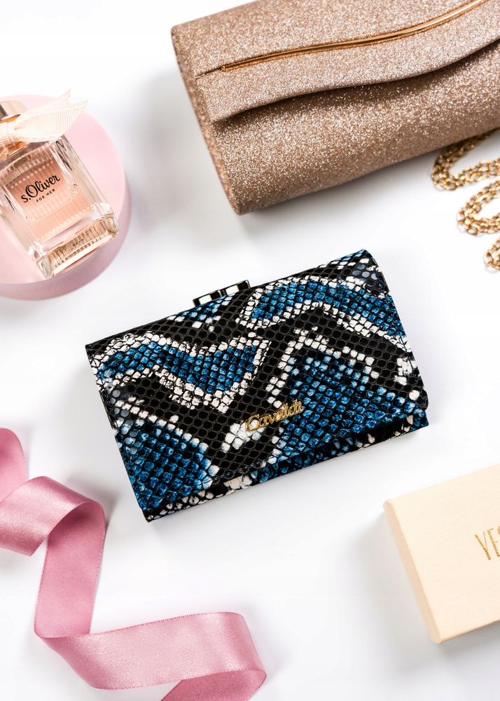 Portfel damski ze skóry naturalnej i ekologicznej o fakturze imitującej skórę węża - 4U Cavaldi - obrazek 2