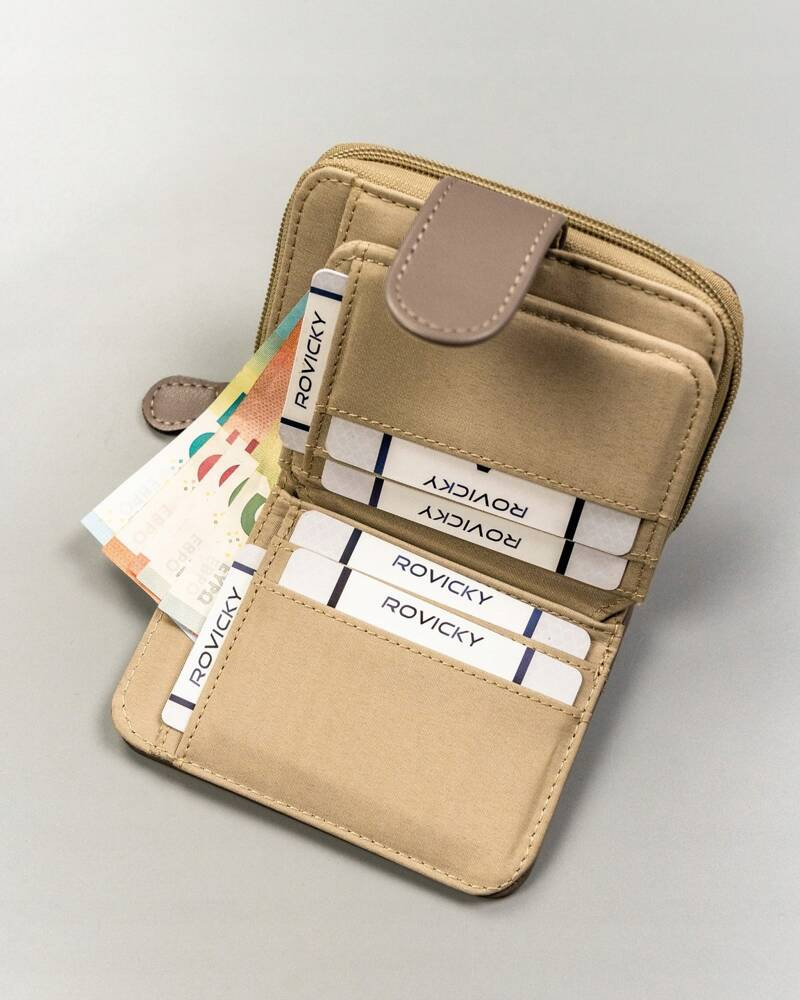 Klasyczny, pojemny portfel damski ze skóry ekologicznej - 4U Cavaldi - obrazek 6