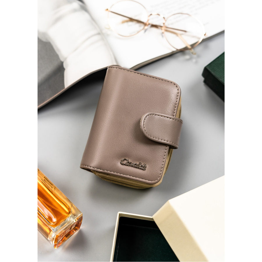 Klasyczny, pojemny portfel damski ze skóry ekologicznej - 4U Cavaldi - obrazek 2