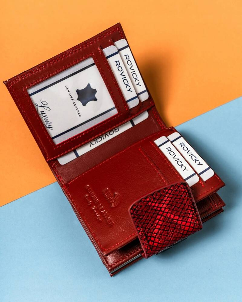 Mały, skórzany portfel damski na zatrzask i bigiel - Lorenti - obrazek 6