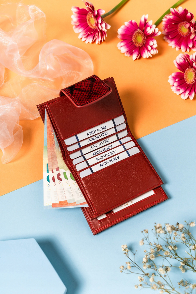 Mały, skórzany portfel damski na zatrzask i bigiel - Lorenti - obrazek 5