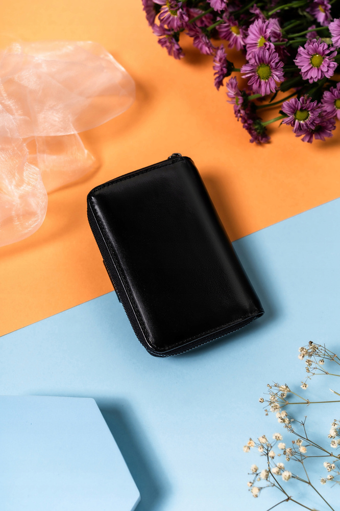 Klasyczny, elegancki portfel damski na zatrzask i suwak - Lorenti - obrazek 4