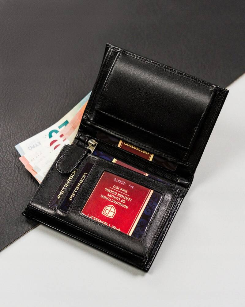 Klasyczny portfel męski bez zapięcia zewnętrznego - Peterson - obrazek 5