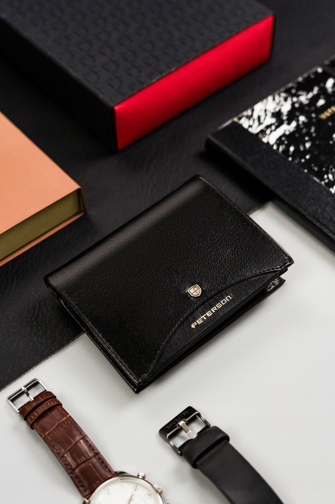 Klasyczny portfel męski bez zapięcia zewnętrznego - Peterson - obrazek 2
