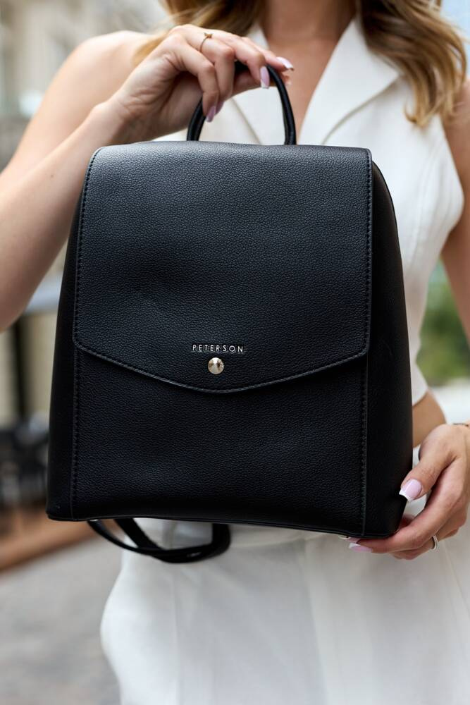 Stylowy plecak damski z klapką - Peterson - obrazek 10