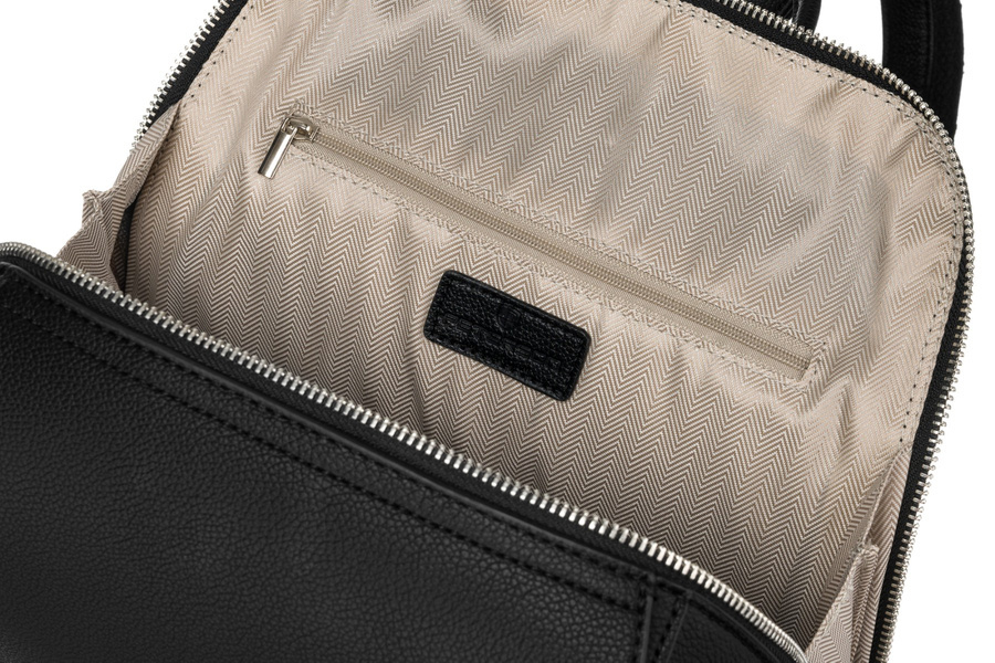 Stylowy plecak damski z klapką - Peterson - obrazek 5