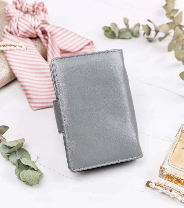 Pionowy, skórzany portfel damski - 4U Cavaldi - obrazek 4