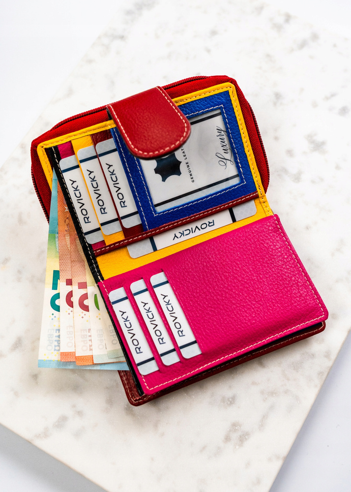 Stylowy, skórzany portfel damski na zatrzask i suwak - Rovicky - obrazek 6