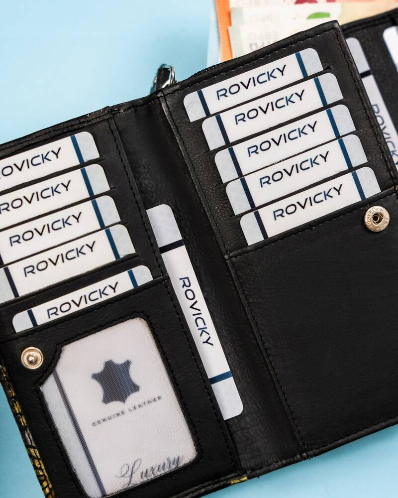 Damski portfel na zatrzask wykonany ze skóry naturalnej - Rovicky - obrazek 10