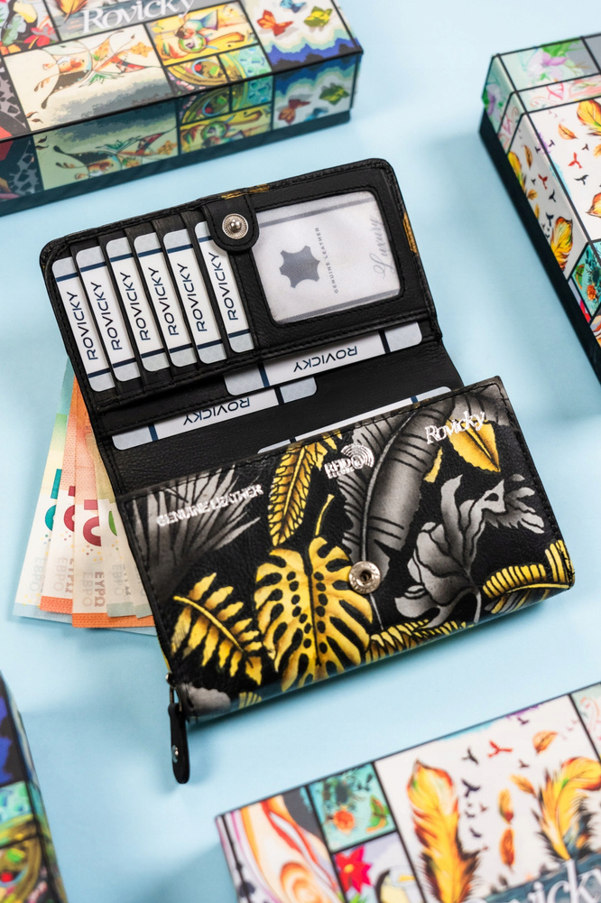 Damski portfel na zatrzask wykonany ze skóry naturalnej - Rovicky - obrazek 7