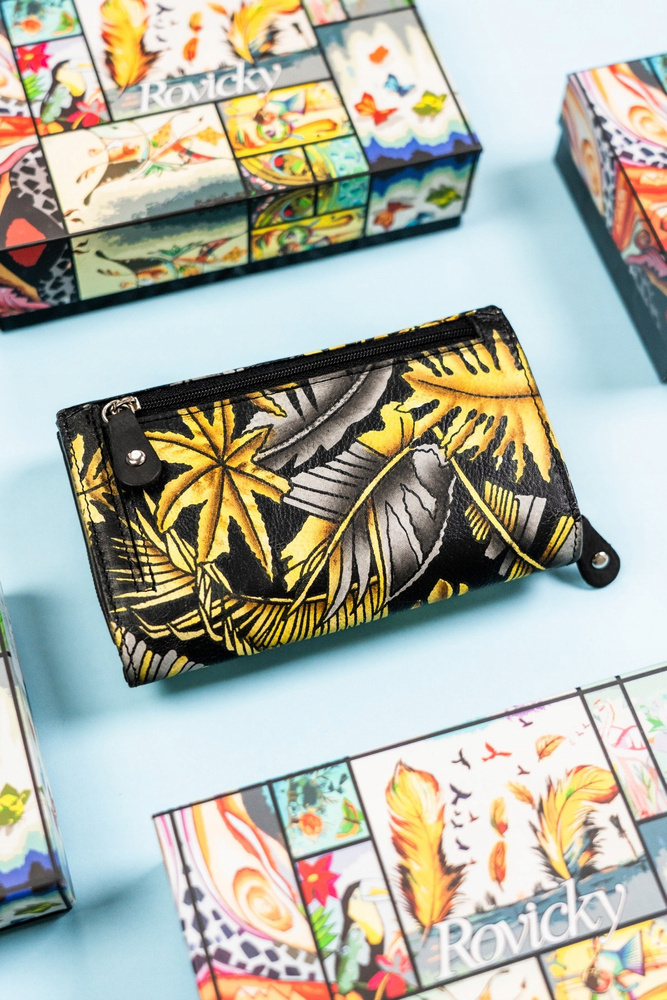 Damski portfel na zatrzask wykonany ze skóry naturalnej - Rovicky - obrazek 4