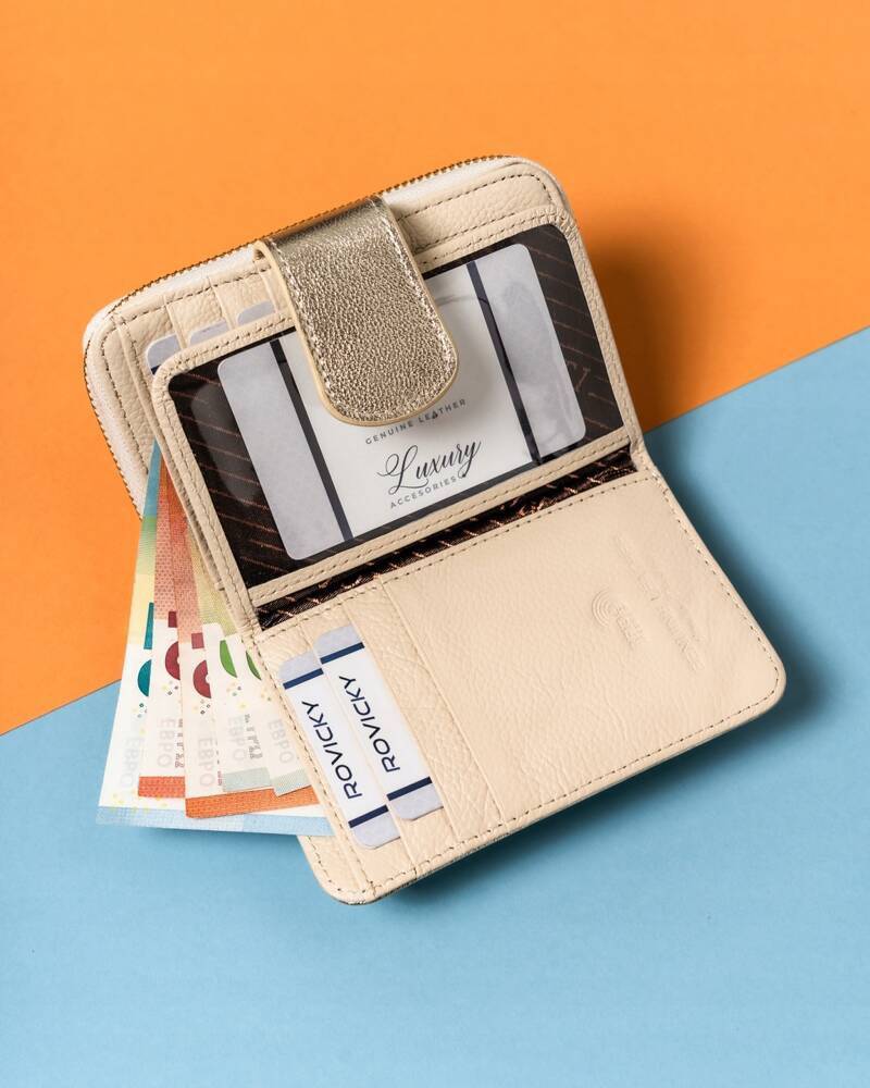 Elegancki portfel damski na zatrzask i suwak - Lorenti - obrazek 5