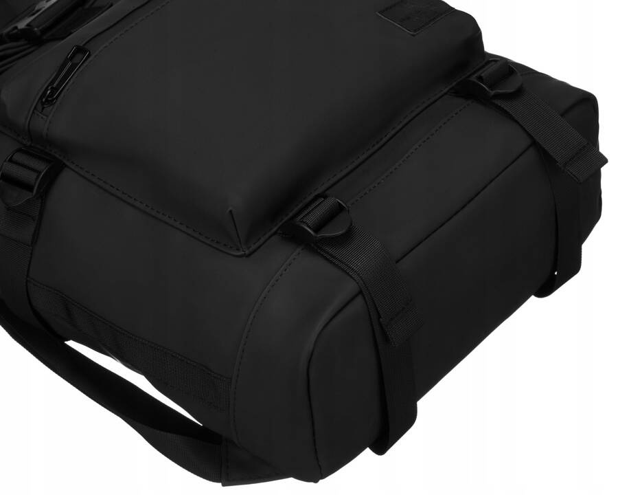 Duży plecak miejski z wodoodpornego materiału w czarnym kolorze - Peterson - obrazek 13