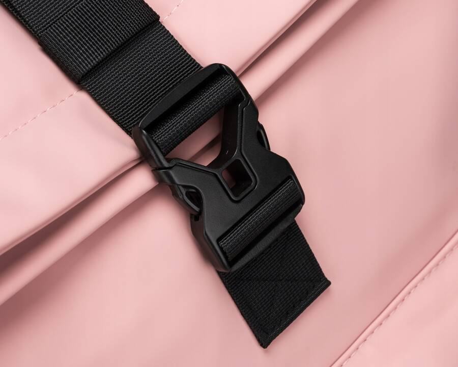 Plecak sportowy roll-top w różowym kolorze zamykany klamrą i suwakiem - Peterson - obrazek 12