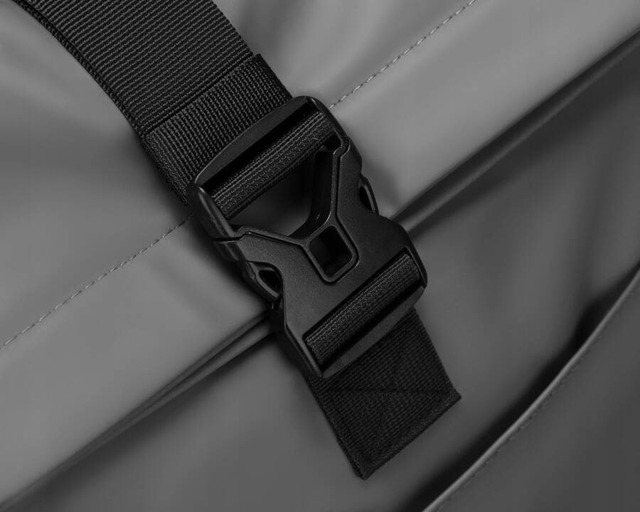 Plecak miejski roll-top w szarym kolorze wykonany z wodoodpornego poliestru - Peterson - obrazek 11